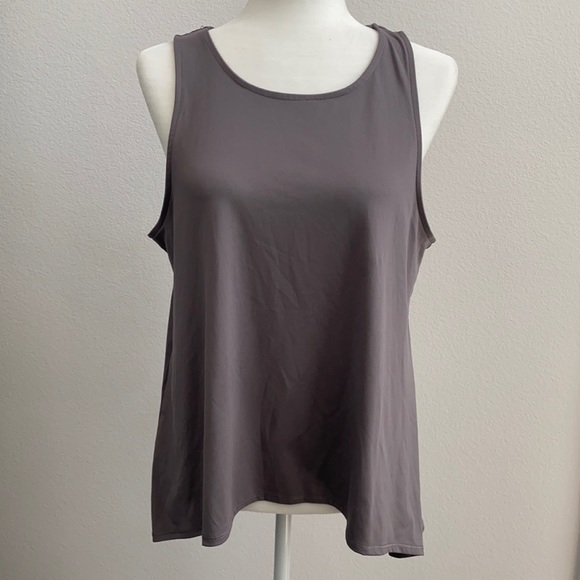 Yogalicious Tops - 🚨4/$20 Yogalicious Tank Top Womens Size XL